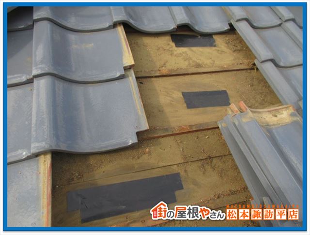 松本市雨漏り点検　防水テープ